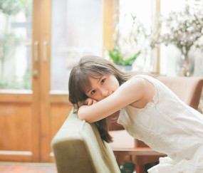 新生宝宝吃什么样的奶粉最健康（新生宝宝吃什么样的奶粉最健康呢）