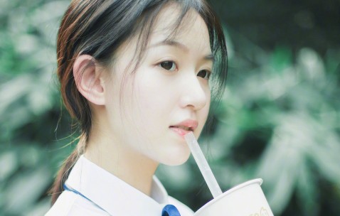 怀孕初期吃了莲藕后阴道流血了（怀孕初期吃莲藕出血了）